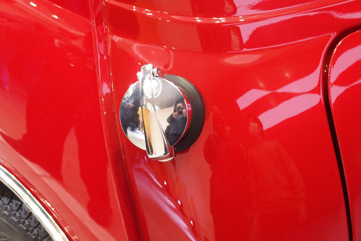 1964年のモンテカルロラリー仕様にカスタマイズされた「モーリスMiniクーパー」。