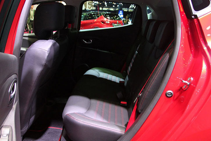 ルノー・クリオR.S.（インテリア）