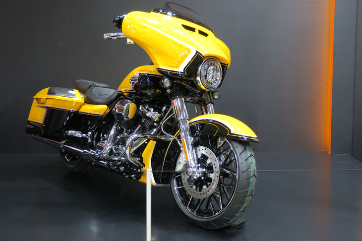 ハーレーダビッドソンCVOストリートグライド