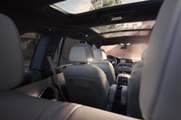 最高出力621PSの高性能3列シートSUV「BMWアルピナXB7」登場の画像