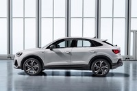 Q3スポーツバック