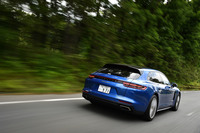 動力性能については、0-100km/h加速が4.6秒、最高速が275km/hとアナウンスされている。（いずれも欧州仕様車の数値）