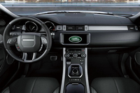 巨人軍カラーの「レンジローバー イヴォーク」登場の画像