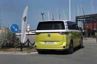 駆動用リチウムイオンバッテリーの容量は77kWh。WLTPモードの計測による一充電航続距離は423km。