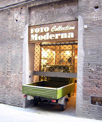 ガレージの場所を選びません。（写真3）