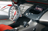 【スペック】
	全長×全幅＝4055×1825mm／ホイールベース＝2515mm／エンジン＝2リッター直4 DOHC16バルブ・ターボ「MIVEC」／トランスミッション＝5段AT
	 