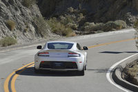 ディフューザーがリアビューを引き締める。