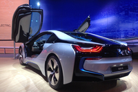 「BMW i8」