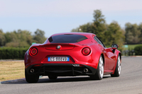 発売までいよいよ秒読みに入った「4C」。ヨーロッパでは2013年10月にディーラーに並ぶ予定。