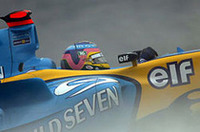 ルノーを駆るジャック・ヴィルヌーヴは、1回目13位、2回目10位と中段に位置する。