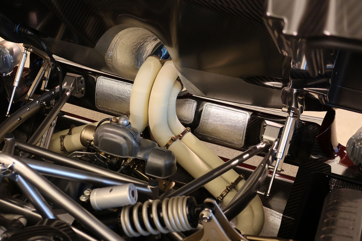パガーニ・ウトピア ロードスター（エキゾーストパイプ）