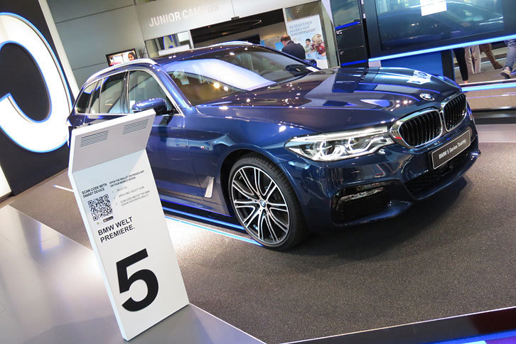 まだ日本に導入されていない、最新世代の「5シリーズ ツーリング」。その走りが気になる方は、近日公開予定の海外試乗記をお楽しみに！