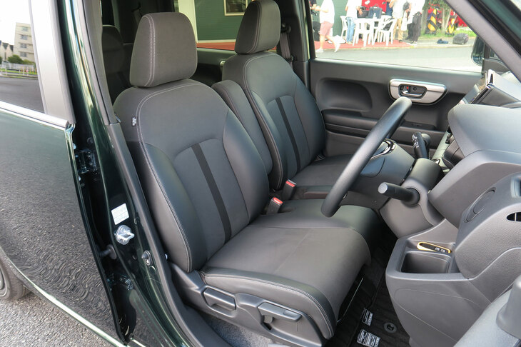 ホンダN-WGN Lスタイル＋ ビター（フロントシート）