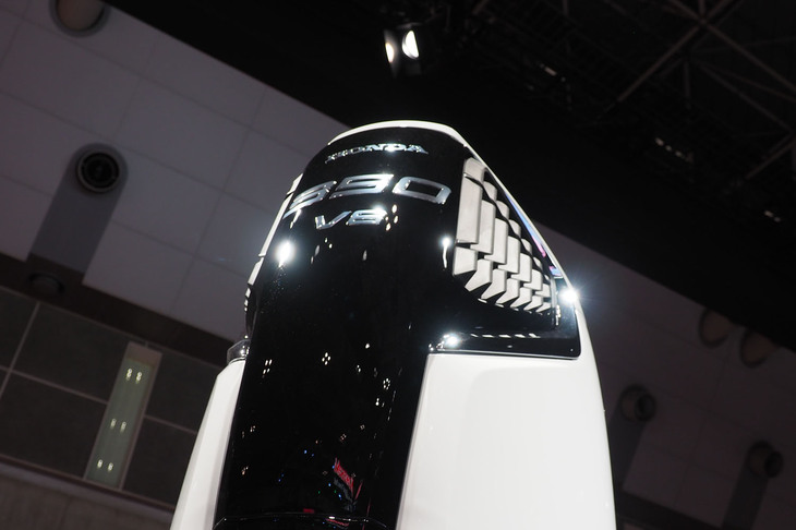 大型船外機BF350