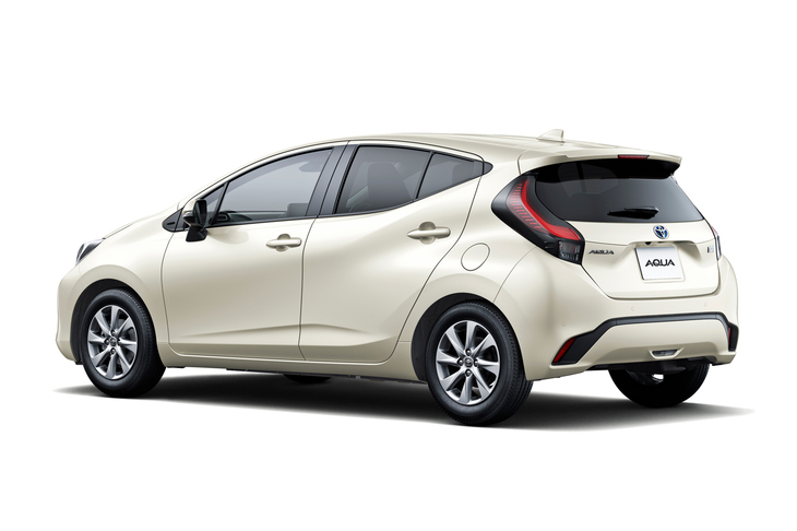 「G」と「Z」（写真）の2グレードは、フロントウィンドウが高遮音タイプとなっていたり、空調に空気清浄効果のある「ナノイーX」機能が付いていたりと、快適性でも下の2グレードと大きな違いがみられる。