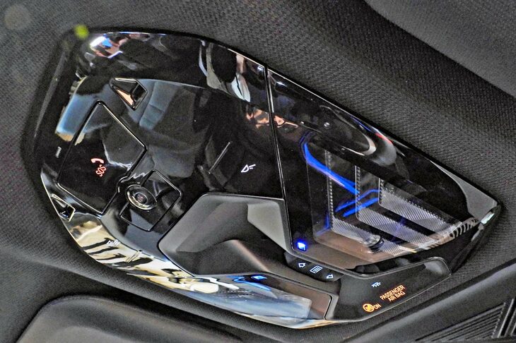 BMW X3 M50 xDrive（オーバーヘッドコンソール）