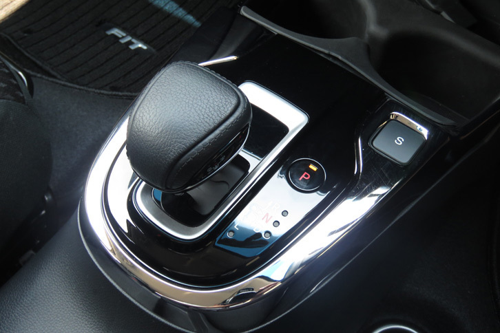 ホンダ・フィット（モデューロ クロススタイルパッケージ装着車）