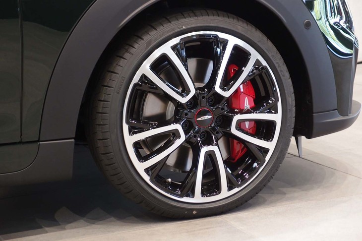 MINIジョンクーパーワークス 3ドア（フロントホイール）