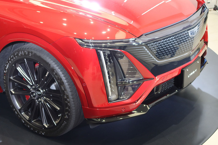 キャデラック・リリックV（フロントまわり）