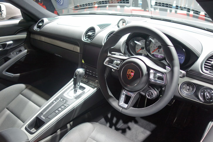 ポルシェ718ケイマンS（インテリア）