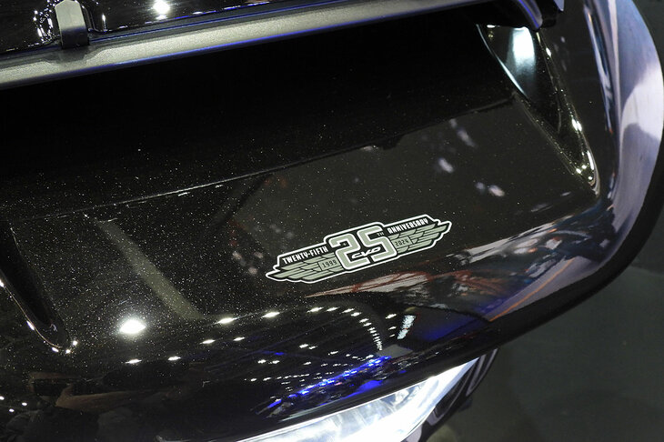 ハーレーダビッドソンCVOロードグライドST