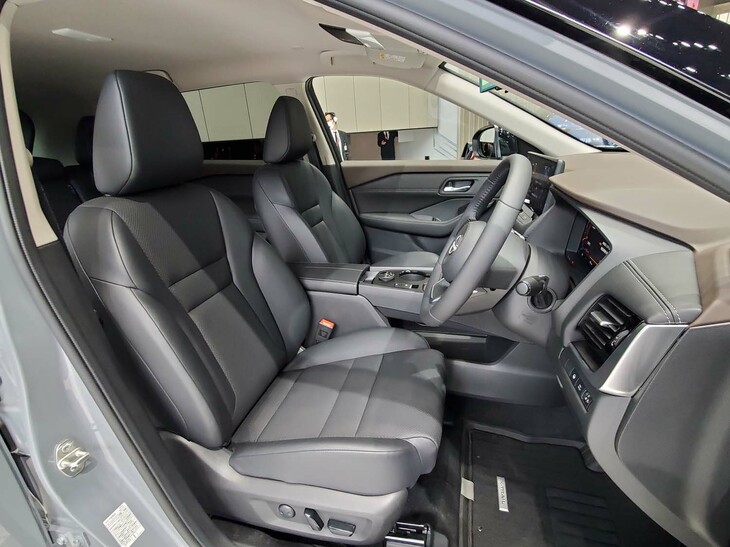 日産エクストレイルX e-4ORCE エクストリーマーX（フロントシート／防水シート）