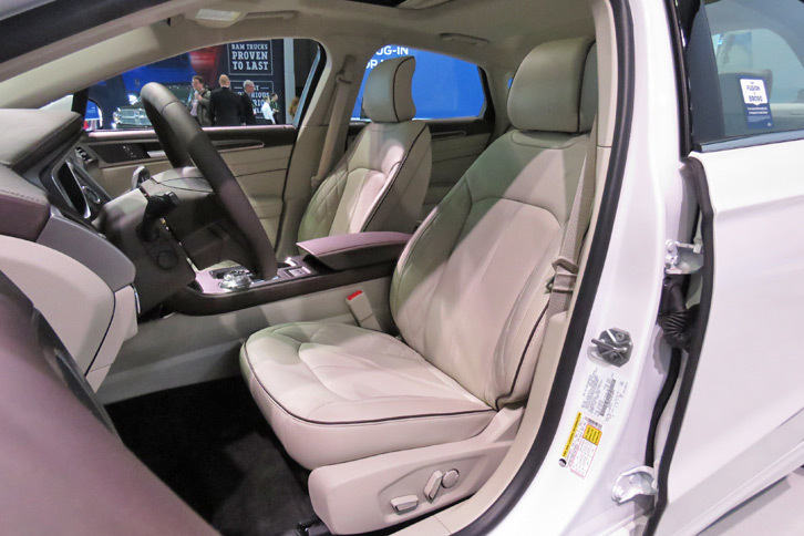 フォード・フュージョン エナジー