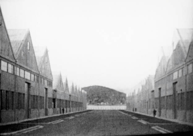 中島知久平の故郷である、群馬県太田町（現太田市）に建てられた中島飛行機太田工場。戦後は東京・三鷹工場とともに富士工業の母体となった。