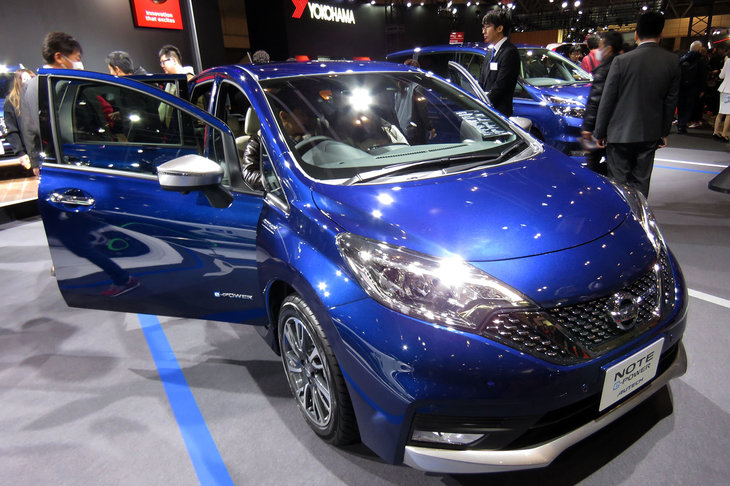 日産ノートAUTECH