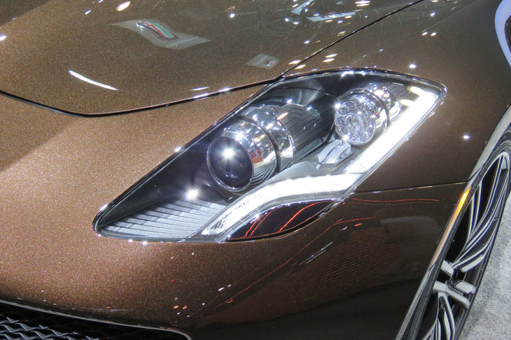 カルマ・レヴェーロ（ヘッドランプ）