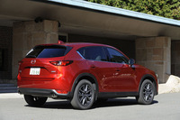 新型のボディーサイズは全長4545×全幅1840×全高1690mm。