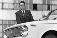 初代「カローラ」の開発を主導した長谷川龍雄。カローラや「トヨタスポーツ800」「セリカ」などを手がけるとともに、主査制度を中心とした自動車開発の体制を構築した。