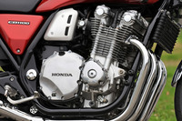 ご本尊である排気量1140ccの空冷4気筒エンジン。シリンダーごとにあえてバルブタイミングを変えて“燃焼感”を演出するなど、独自のフィーリングを追求したエンジンだった。