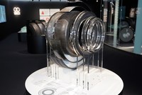 ラジアルタイヤの構造。たくさんの部材が組み合わされてできている。