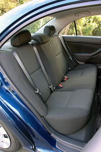 トヨタ・アベンシスXi セダン（FF／4AT）【ブリーフテスト】の画像