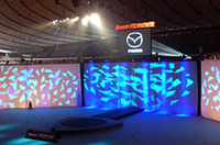 【Movie】マツダ「RX-8」発表会場からの画像