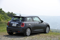 MINIクーパーS（FF/6MT）【試乗記】の画像