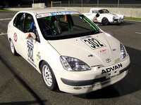 これがトヨタ「プリウス」のレースカーだ！