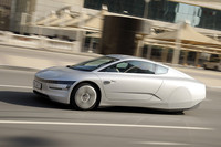 空気抵抗係数を示すCd値は0.186と、きわめて小さい。