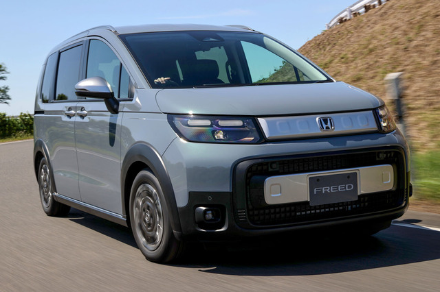 ホンダフリードクロスターe-HEV ラプター塗装 ホンダ、「フリードe:HEV」一部改良 耐久性1.5倍の新クリア外装
