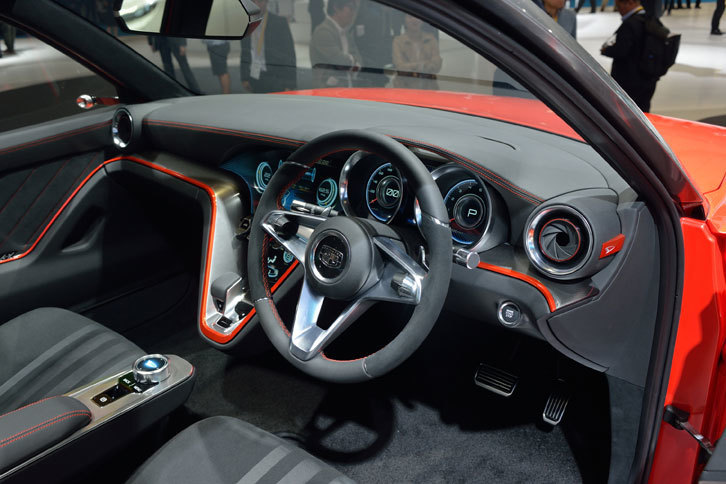 「DNコンパーノ」のインテリア。