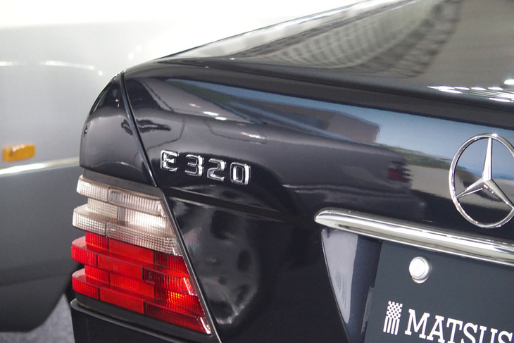メルセデス・ベンツE320リミテッド（1995年）／マツシマホールディングス