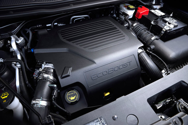 「タイタニアム」に搭載される、3.5リッターV6ツインターボエンジン。最高出力370ps、最大トルク48.3kgmを発生する。