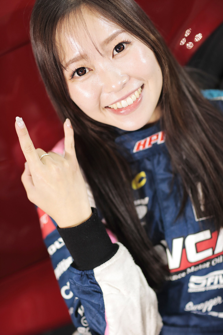 フロンティアネクストブースの三品和希さん