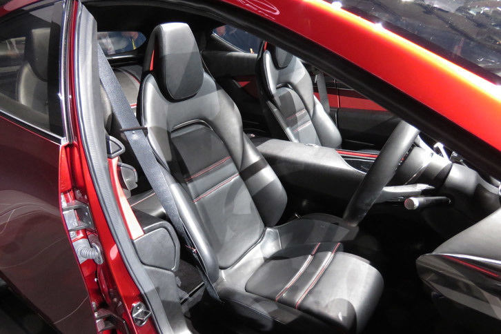 マツダ魁コンセプト（フロントシート）