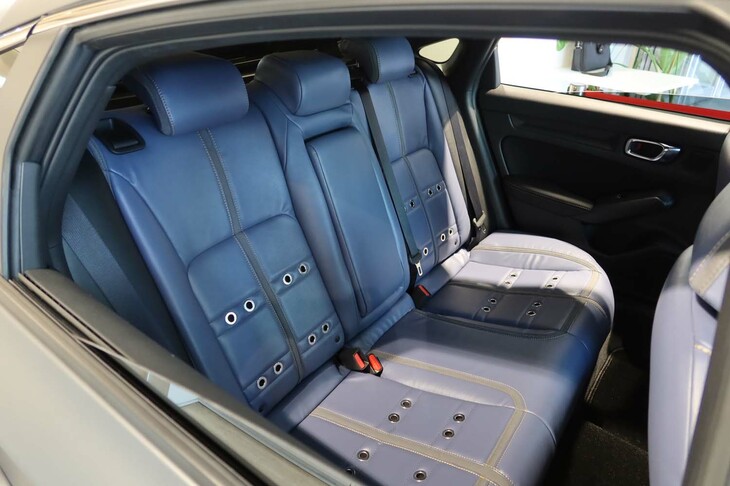 ミツオカM55コンセプト（リアシート）