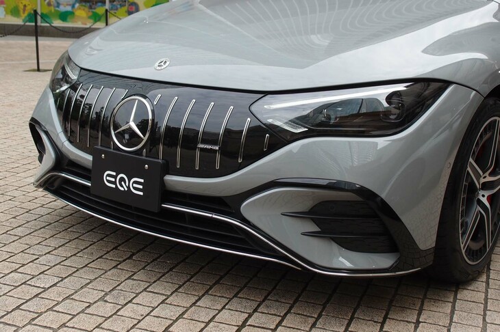 メルセデスAMG EQE53 4MATIC＋（フロントまわり）