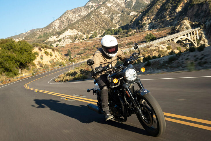 試乗会の舞台となったのは、米ロサンゼルス。ロイヤルエンフィールドは数カ月前にも米国で「スーパーメテオ650」をローンチしており、本格的な海外進出をもくろむ彼らの気合が感じられる。