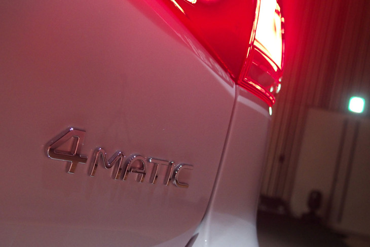 メルセデス・ベンツEQB350 4MATIC（エンブレム）