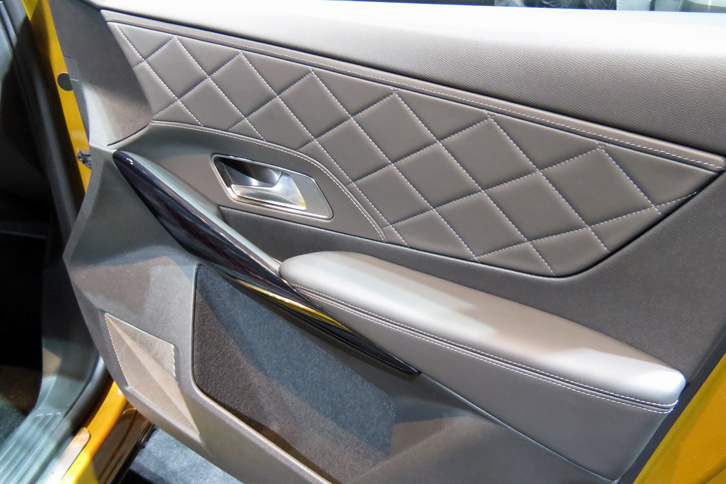 DS 7クロスバック